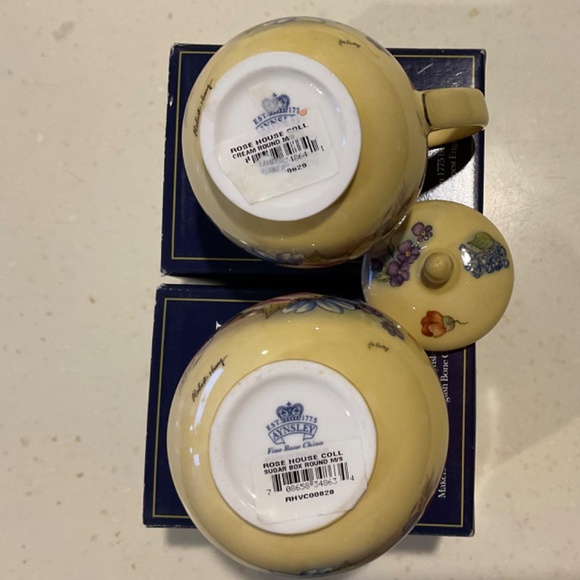 Creamer & Sugar Box - Picture 3 of 3